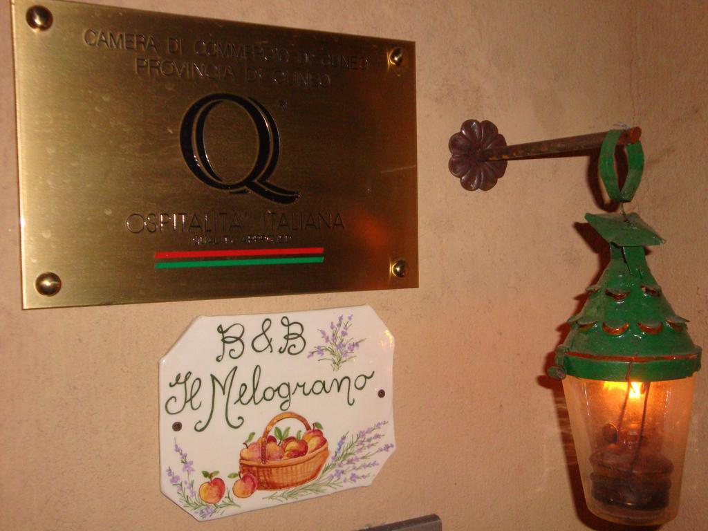 ボルゴ・サン・ダルマッツォ Il Melograno Bed & Breakfast エクステリア 写真